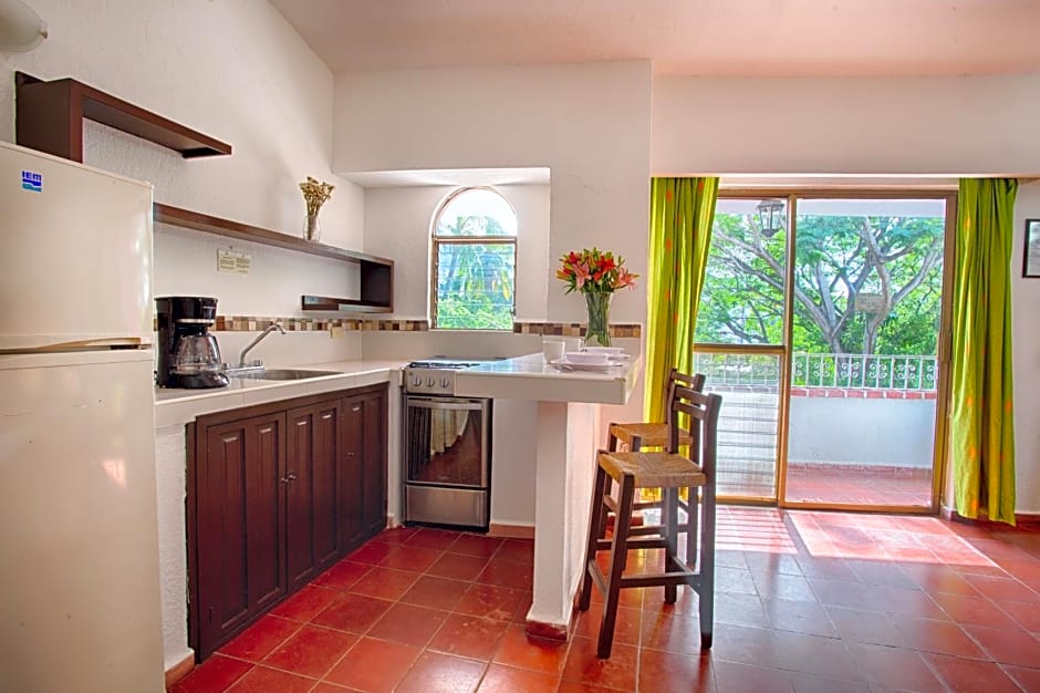 Suites Plaza del Rio