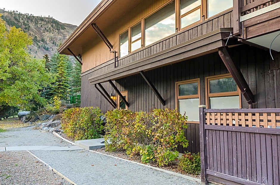 St Andrews By The Lake Golf Resort