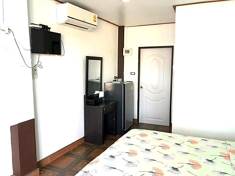 Yellow House Koh Sichang