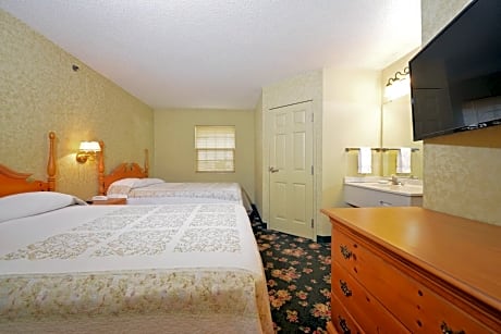 Queen Room with Two Queen Beds