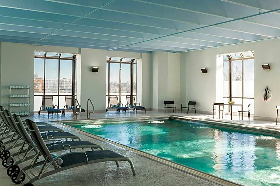 Sheraton Charlotte Hotel