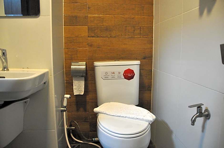 The Bedrooms Maeklong and Services Apartment