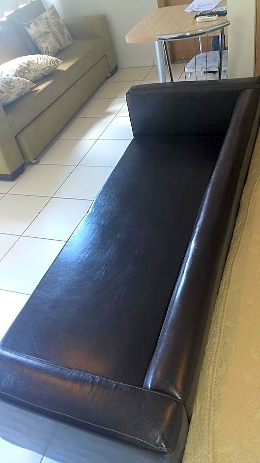 Golden dolphin Express 5pessoas mais 1 criança até 5 anos com toalhas e roupas de cama,lençóis, travesseiros e fronhas e 3 parques aquáticos termais limpeza impostos e taxas já incluso