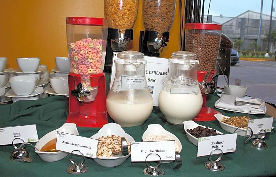 Radisson Colon 2,000 Hotel & Casino