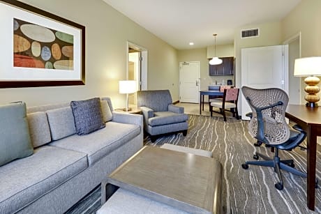 Two Bedroom Suite with One King and Two Queen Beds - Non-Smoking