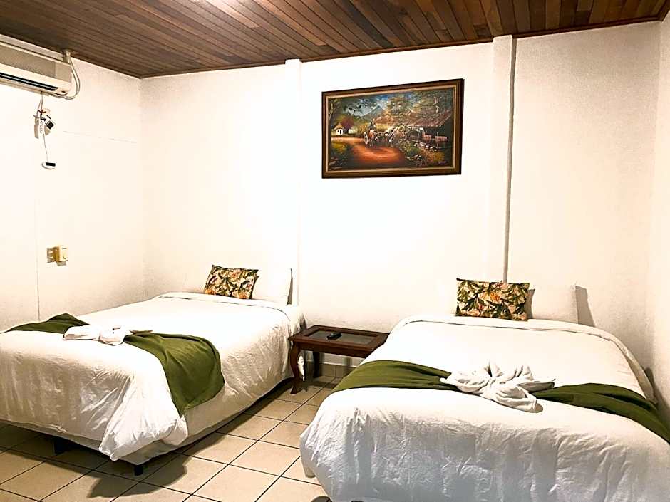 Photo 1 of 6 of Quadruple Room