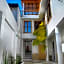 La Tozi Hotel