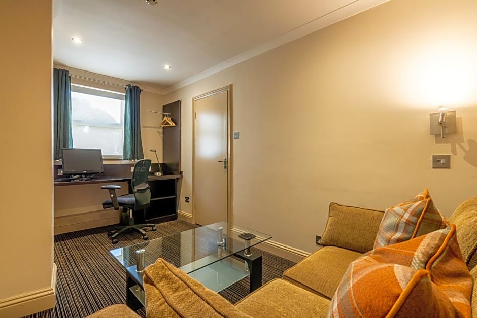 The Inn Boutique Hotel Bar and Restaurant (Pet-friendly)