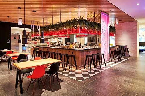 citizenM Chicago Downtown