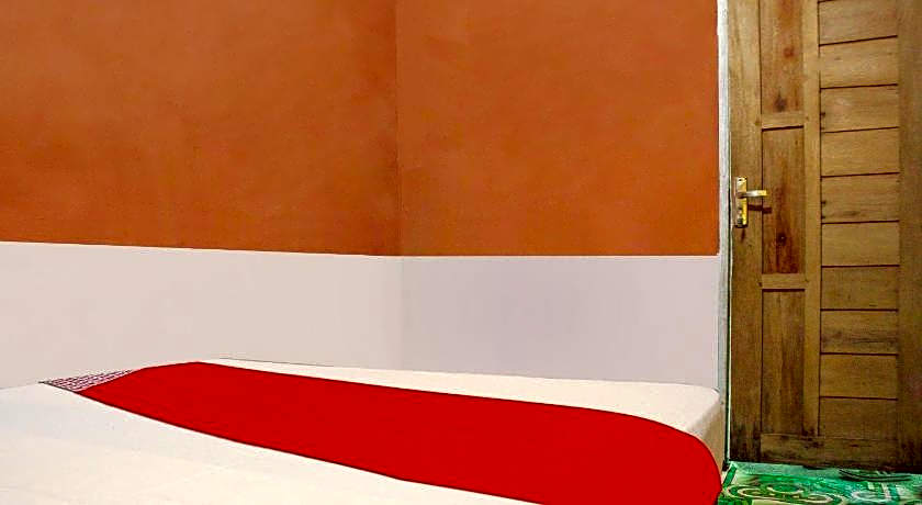 OYO 91051 Penginapan Pondok Ratu 354