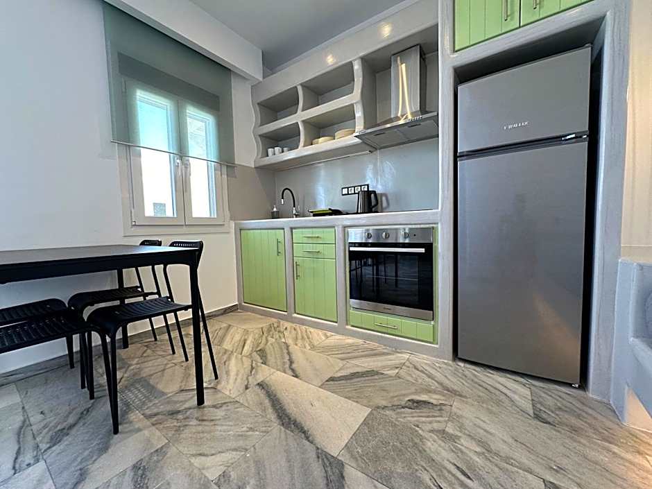 Aphrodite Hotel & Apartments