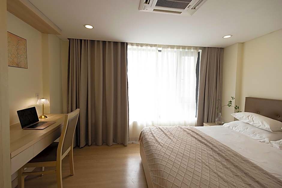 Signy House Hotel & Apartments