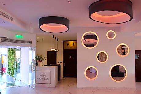 Petsas Apartments