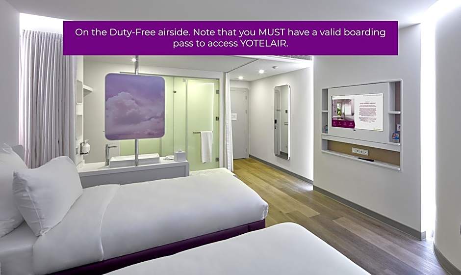YOTELAIR Istanbul Airport, Duty free - International Transit area