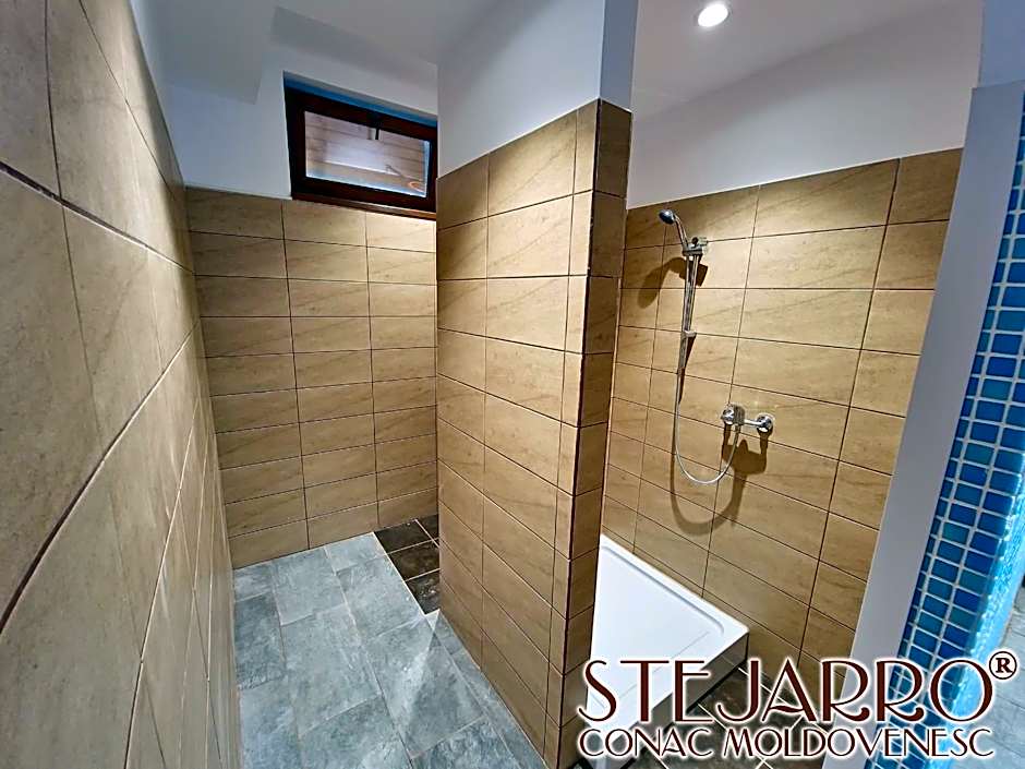 Stejarro Conac Moldovenesc