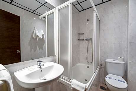 Superior Double Room (1 Queen Bed)