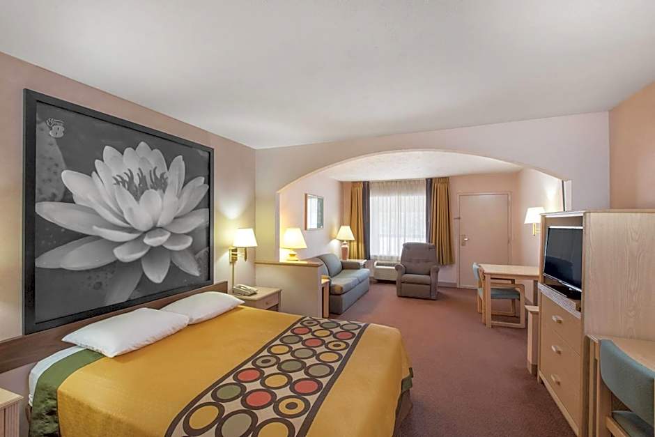 Super 8 by Wyndham Jasper TX