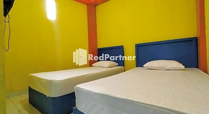 Hotel Hing Amimah near Bau Bau Port RedPartner