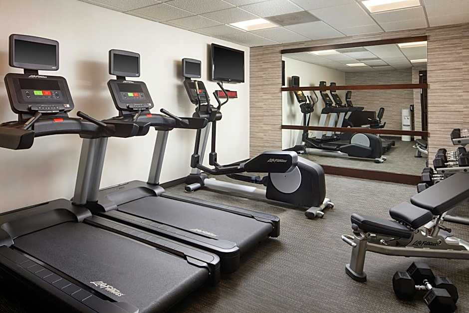 Courtyard by Marriott Indianapolis at the Capitol