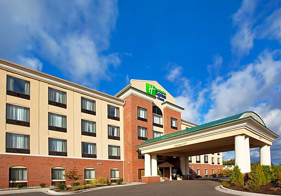 Holiday Inn Express Hotel & Suites Detroit-Utica By IHG