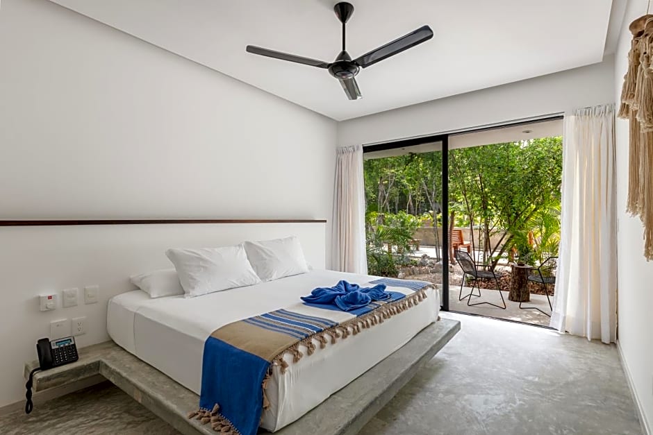 Jungle Lodge Boutique Hotel - Adults Only