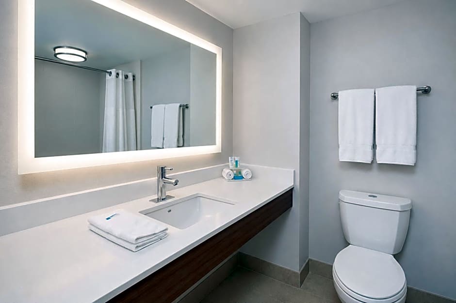 Holiday Inn Express & Suites Lebanon By IHG