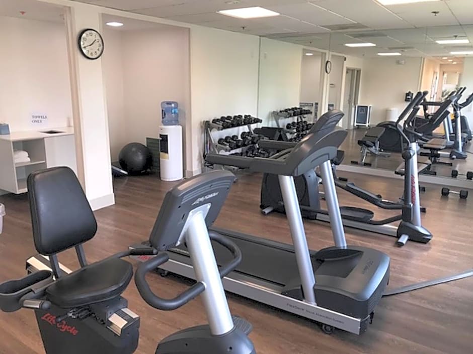 Holiday Inn Express & Suites Tracy By IHG