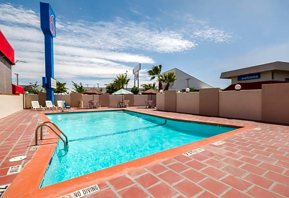 Motel 6-El Paso, TX - Airport - Fort Bliss