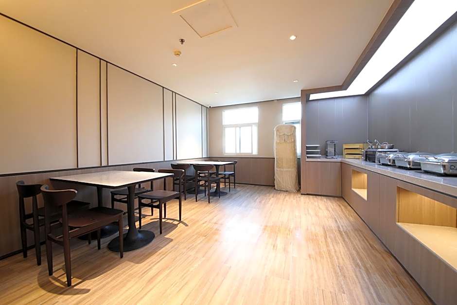 Hanting Express – Wuhan, OH