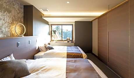 Suite with Balcony