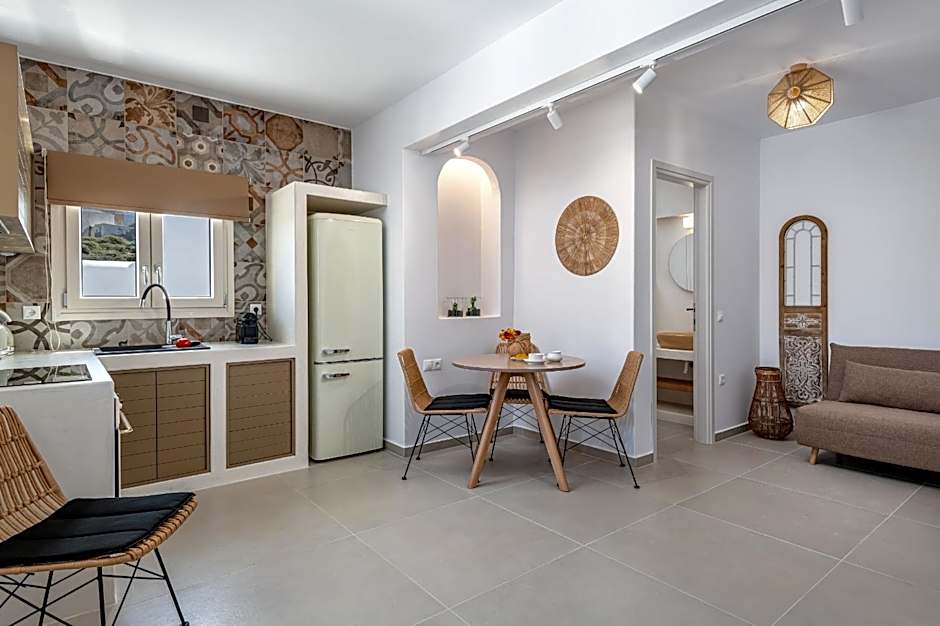 Remezzo Bayfront Suites