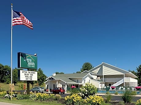 Sierra Sands Family Lodge