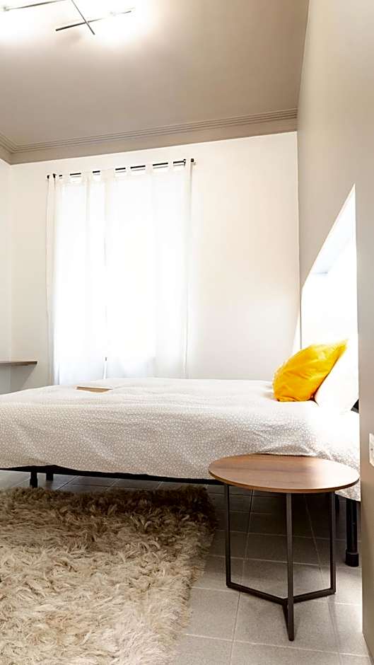 Bertola 17, centrale, stazione by HAPPYHOSTORINO