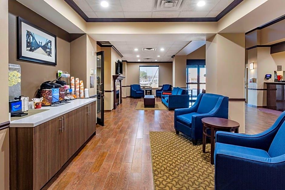 Comfort Suites Near Baylor University