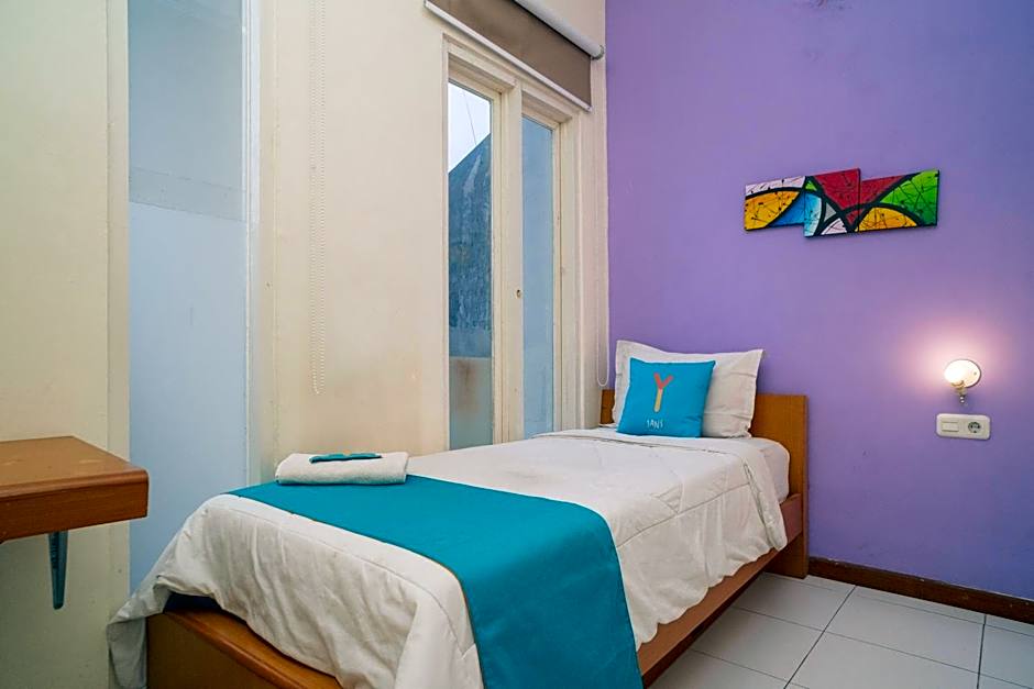 Sans Hotel FiFFa Pisang Kipas Malang