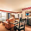 Inn At Loretto