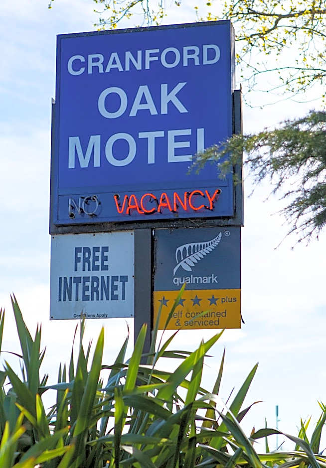 Cranford Oak Motel