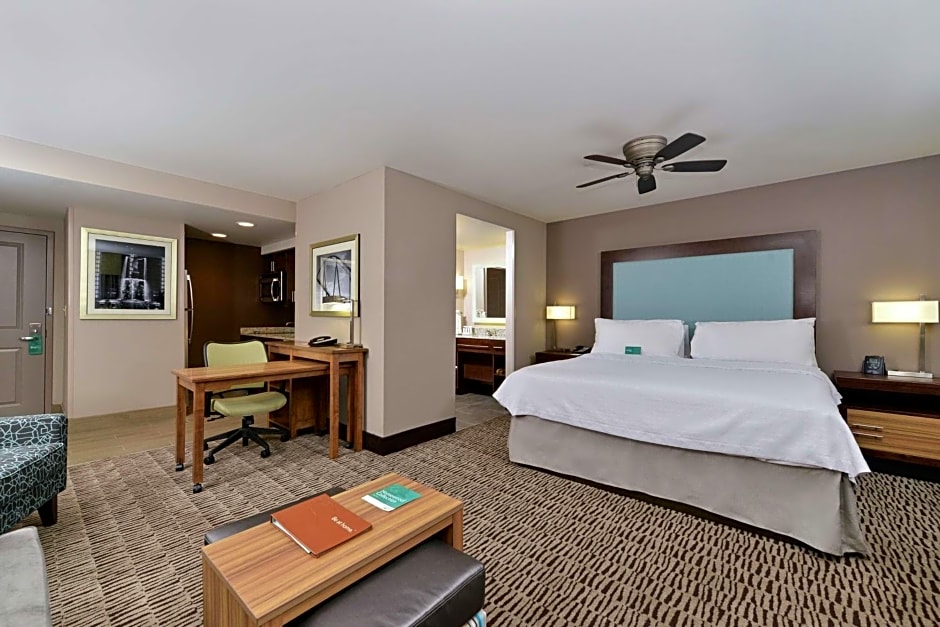 Homewood Suites By Hilton Cincinnati/Mason