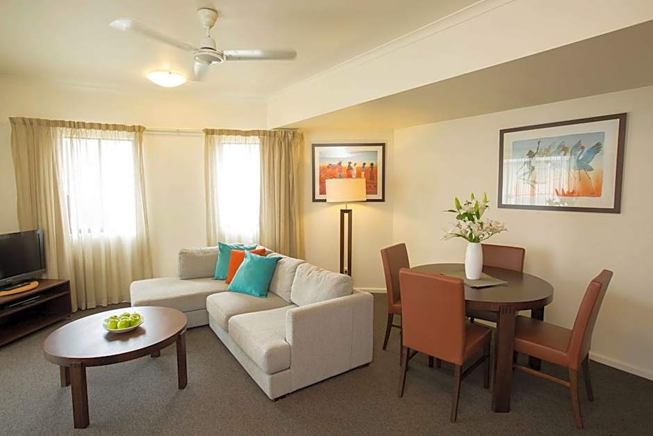 Metro Advance Apartments & Hotel