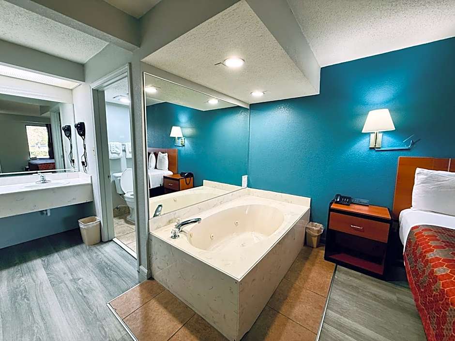 Luxury Inn & Suites