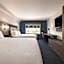 Holiday Inn Express & Suites Niagara Falls By IHG