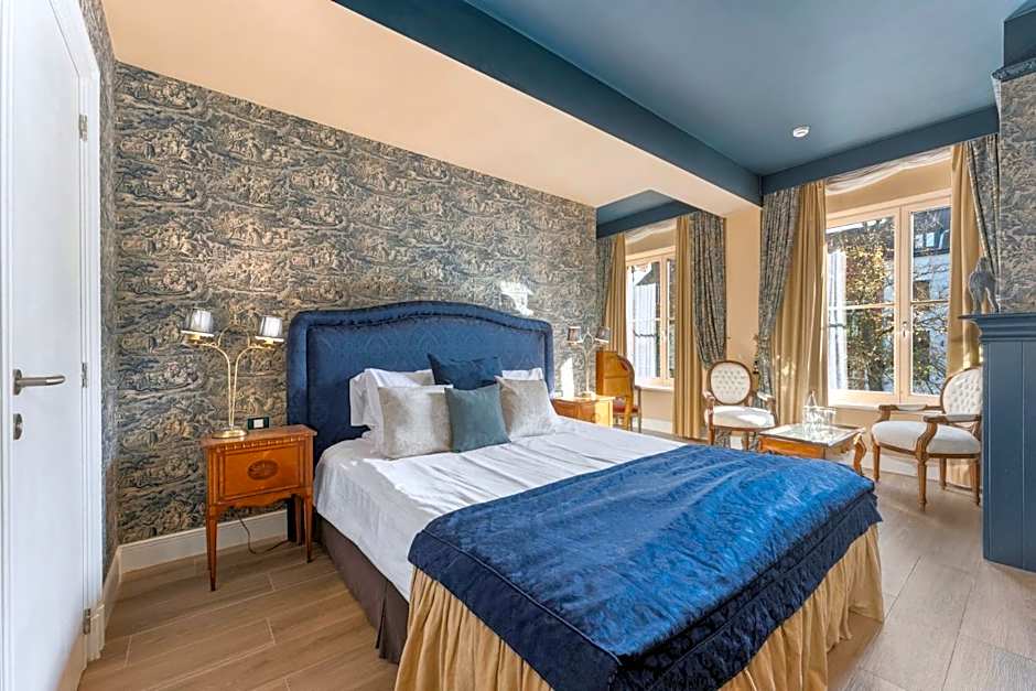 Canal Suites