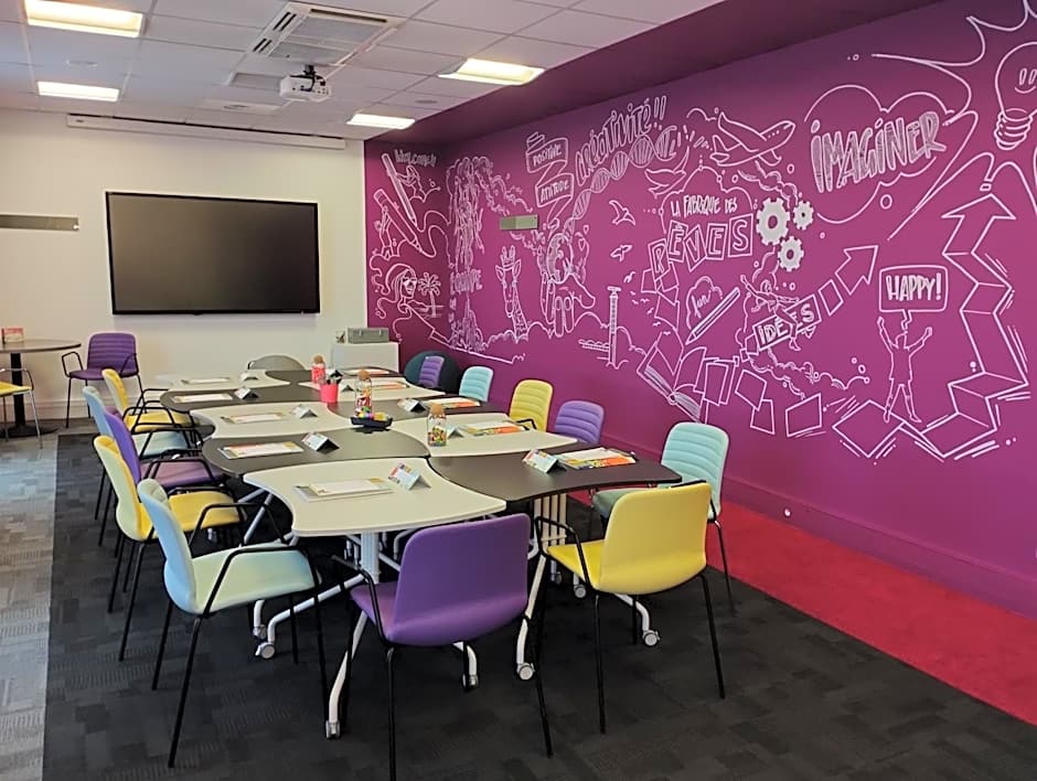 Campanile Roissy Le Mesnil Amelot