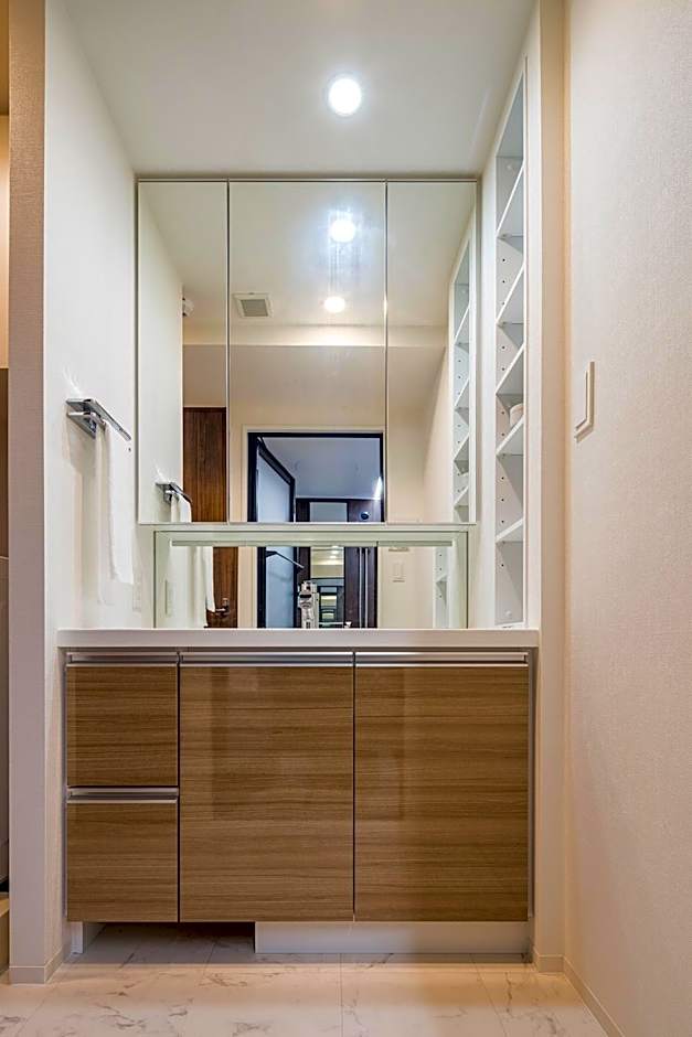 Section L Ginza East