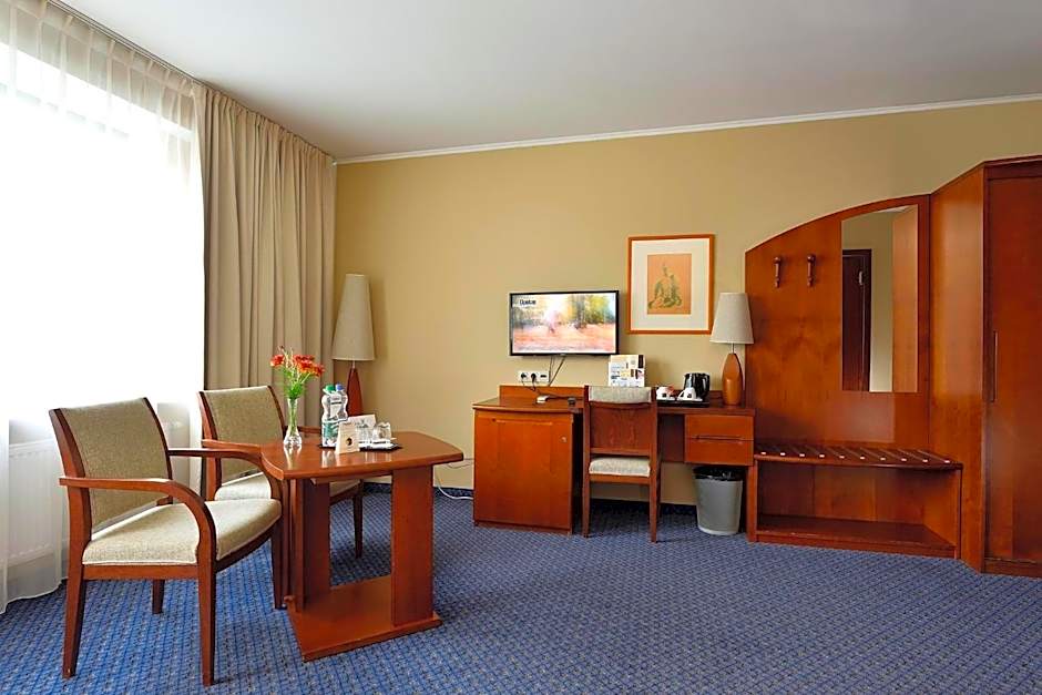 City Hotel