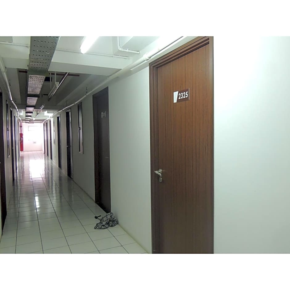 Reva Room on Gunung Putri Square Apartment