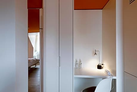 Superior Design Double Room "Plus" with Bay Window