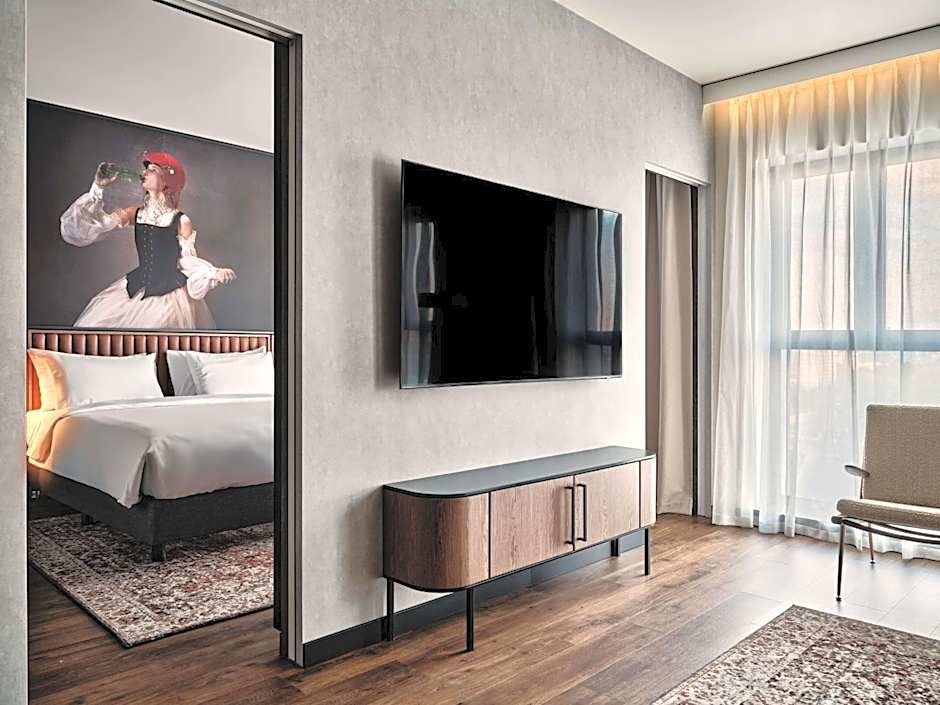 Radisson RED Hotel & Radisson RED Apartments, Kraków