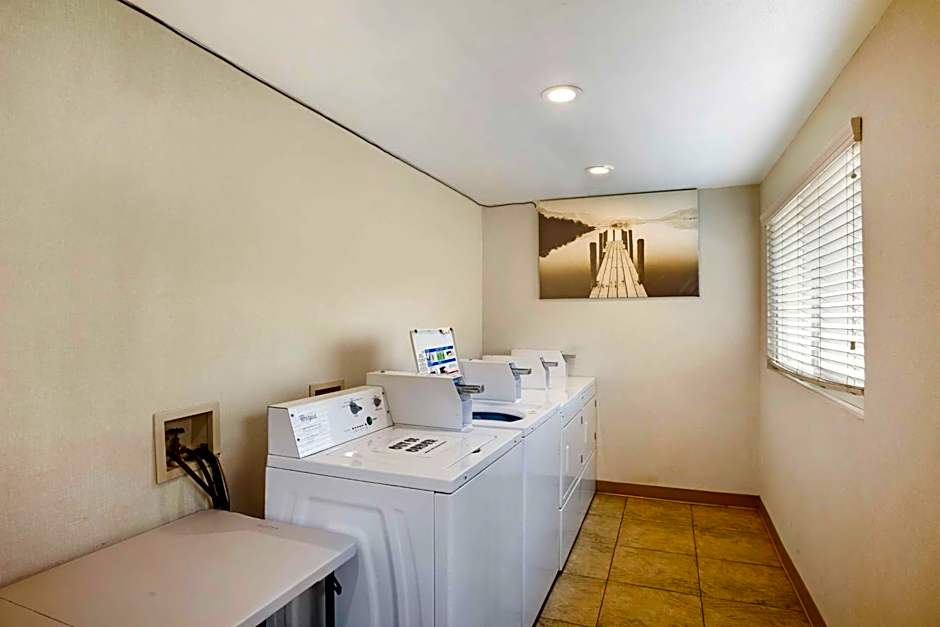 Best Western Shadow Inn