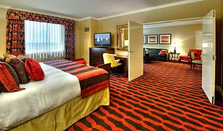 Monarch Suite